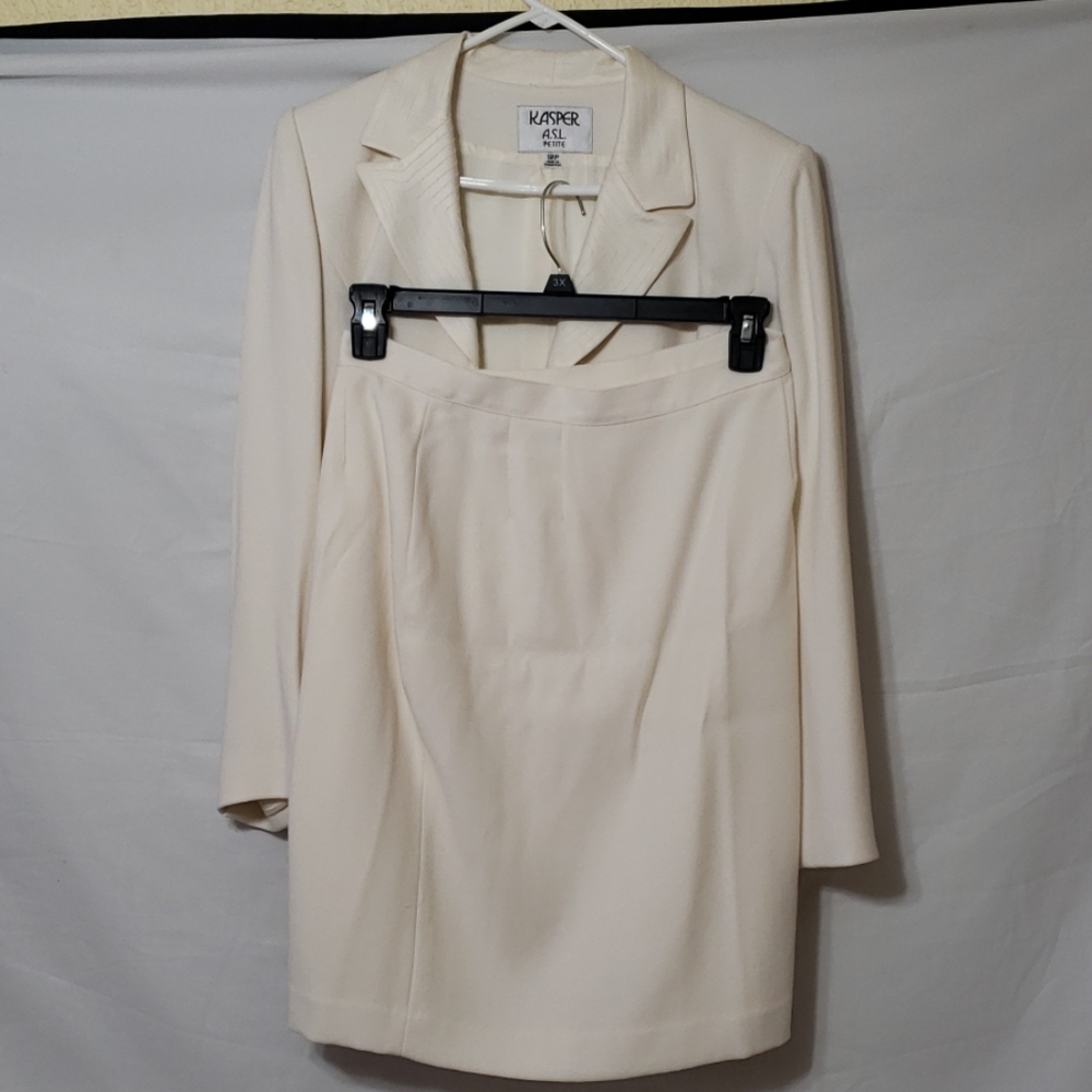 Euc two piece Kasper suit - Picture 1 of 8